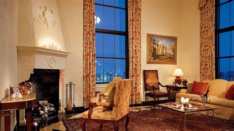 Every house is different, while some have very western looking interiors with grand. "Romeo & Juliet Suite" Peabody Hotel, Memphis - Where ...