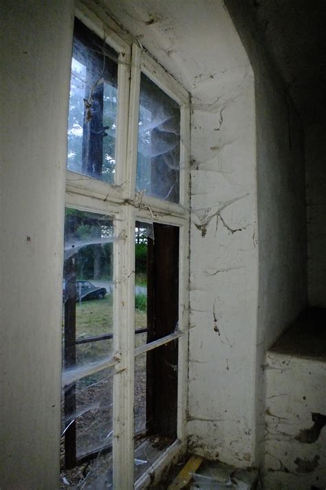 ► hartz 4 und alleinerziehend: Lost Place Jägerhaus Pürbach. Hier scheint die Zeit stehen ...