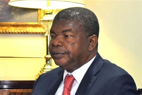 Presidente Angolano Agastado Com Falta De Combustíveis Em Angola