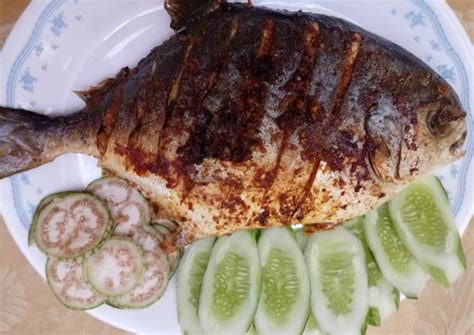 2 days ago · resep ikan bakar bumbu kecap. Resep Bawal jepang bakar bumbu rempah oleh Rossy Anna ...