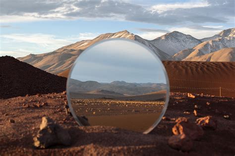 Interesting Landscape Photographs With Mirrors To Reflect On The