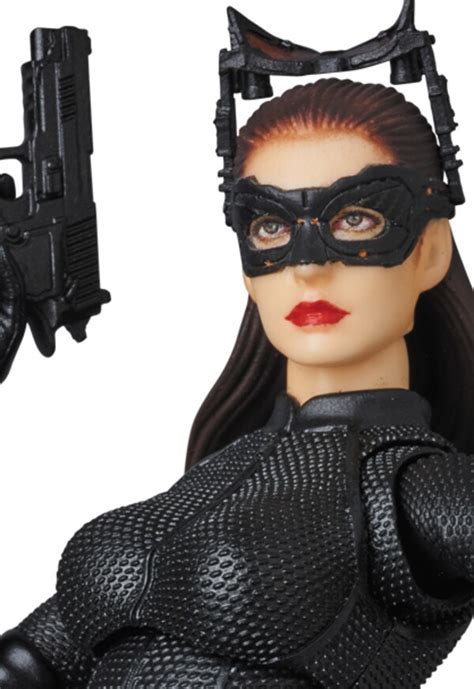 New Mafex Dark Knight Rises Catwoman Figure Images From Medicom Toys