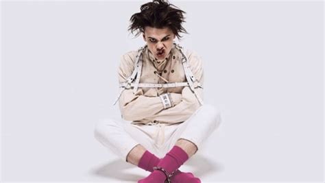 British Artist Yungblud Shares That Hes Pansexual Outinperth