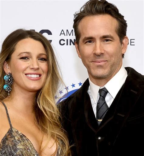Blake Lively And Ryan Reynolds Go To Beach With Moms Purewow