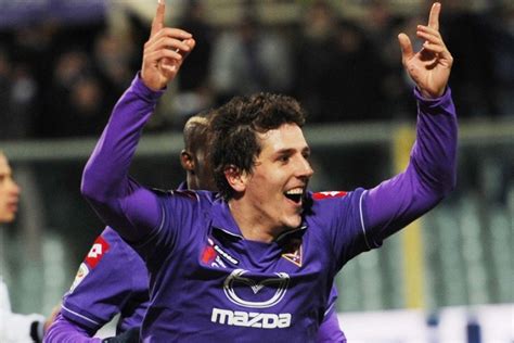 Stevan jovetić is a montenegrin footballer who plays as a striker for bundesliga club hertha bsc and serves as captain for the montenegro na. VIDEO GOL Fiorentina-Inter 4-1: Ljajic e Jovetic, che show!