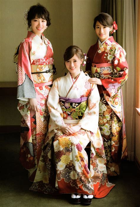 日刊美女 nikkan BIJYO on Twitter Japanese kimono fashion Japanese traditional clothing Kimono