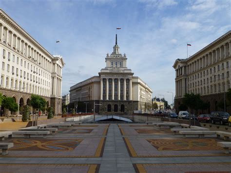 78 дни културна програма в центъра на столицата. A Stop in Sofia, Bulgaria - Anthony Hennen