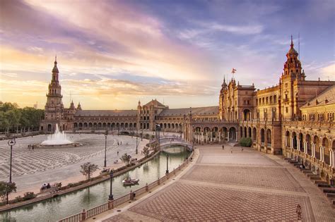 The 10 Best Brunch Spots In Seville Spain