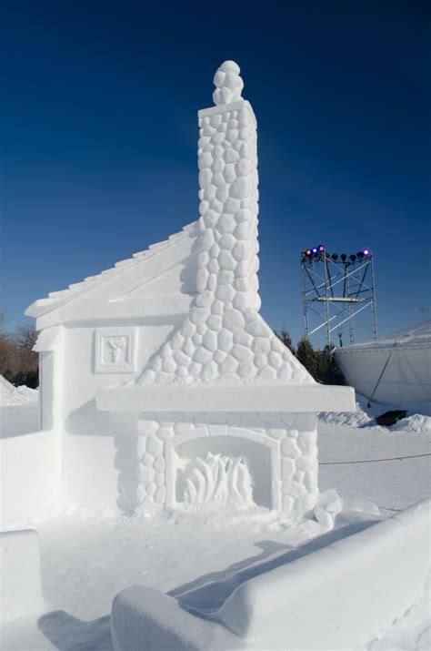 Snow Sculptures And Sunshine At Winnipegs Festival Du Voyageur Savoir