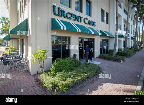 Urgent care center usa hi-res stock photography and images - Alamy