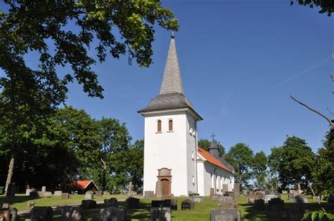 En dryg fjärdedel av invånarna är barn och unga. KYRKOKARTAN.SE » Berga kyrka » Berga kyrka 18 juni 2013