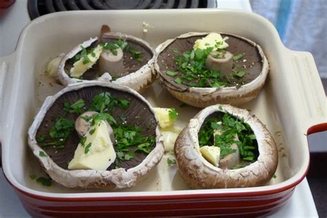 For the love of food: Baked Mushrooms with Stilton