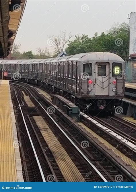 Pelham Bay 6 Train stock image. Image of nyct, bronx - 149699917