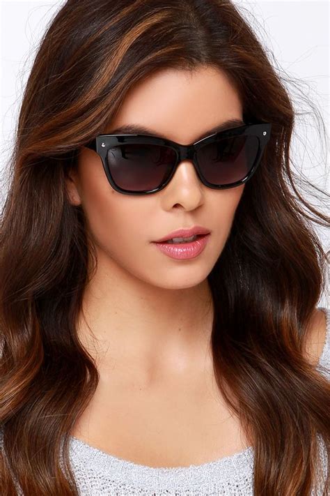 Thats Hollywood Black Sunglasses Black Sunglasses Sunglasses Classic Sunglasses