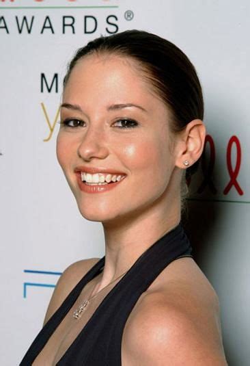 Chyler Leigh Bra Size Age Weight Height Measurements Celebrity Sizes