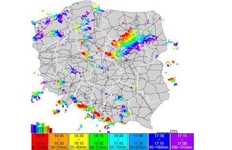Na mapie zaznaczono miejsca zarejestrowanych wyładowań atmosferycznych z ostatnich dwóch godzin. Mapa Burzowa Polski | Mapa