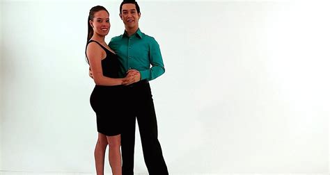 bailar online how to do the side together step merengue dance