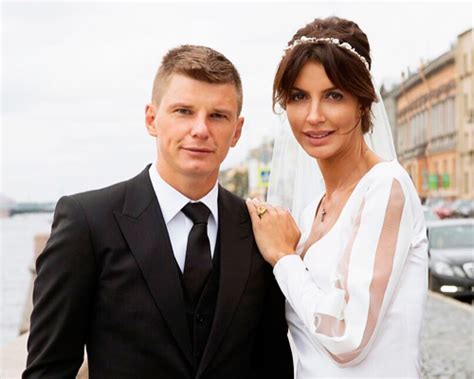 Бывшую жену футболиста андрея аршавина, тяжелобольную алису, обвиняют в пристрастии к тяжелым наркотикам. Андрей Аршавин: жены Юлия Барановская, Алиса Казьмина