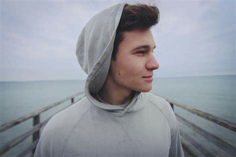 Wincent weiss hat sich ein neues tattoo german model and dna fresh face wincent weiss connects with photographer ascanio vardan for. Wincent Weiss ♡ | Wincent weiss, Wincent, Weiß