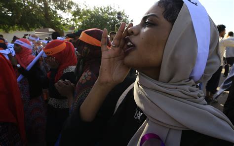 Saudi Arabia Stoning