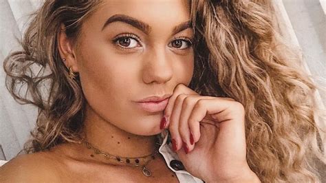 She is most remembered for ᴍɪss ᴛᴇᴇɴᴀɢᴇʀ ᴜɴɪᴠᴇʀsᴇ. Lotte van der Zee nie żyje. Modelka miała zaledwie 20 lat
