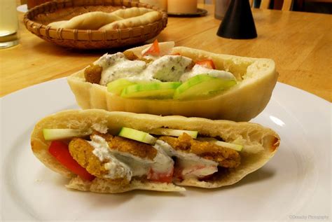 Mar 29, 2020 · this homemade pita bread recipe is easy to make and requires a few ingredients you may already have on hand! Falafel In Warm Pitta Bread Recipe | Pitta bread recipe ...