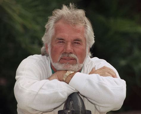 Kenny Rogers Tv Special Facts From Aandes Biography Documentary