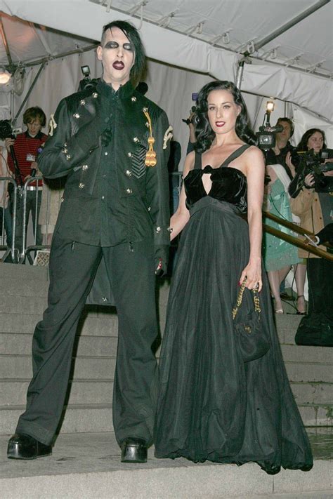 Sie habe manson 2006 nach sieben jahren wegen. Marilyn Manson and Dita Von Teese at the 2005 Costume ...