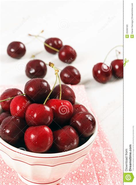 Bowl Of Fresh Ripe Red Cherries Stock Image Image Of Ripe Bowl 25599183