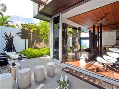 10 Simple Beach House Designs