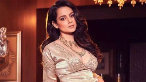 Bollywood's actor kangana ranaut's twitter account has been permanently removed from twitter. DSGMC sends legal notice to Kangana Ranaut over ...