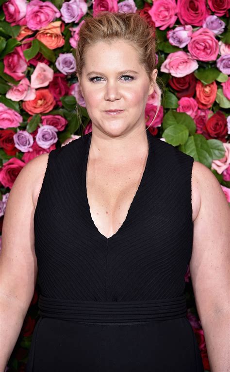 amy schumer clarifies she s still ”pregnant and puking” after birth rumors kkch the lift fm