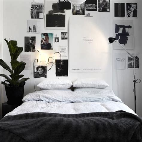 Mencoba jadi cowok idaman (facebook.com/anam.distro). kamar tidur pasangan tema hitam putih | Rumah DIY : Rumah DIY
