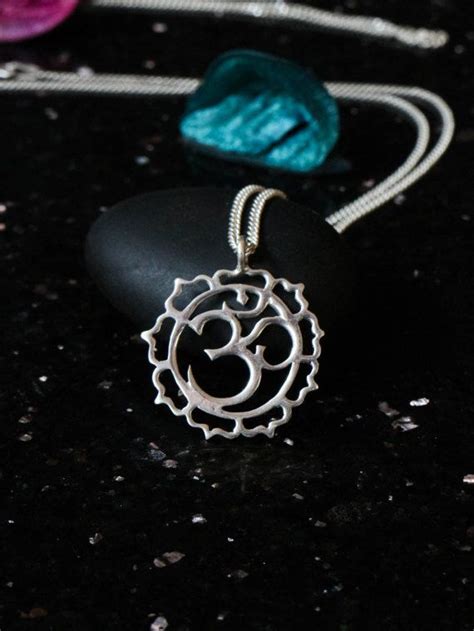 Silver Om Necklace Om Pendant Ohm Necklace Om Charm Yoga Etsy Om