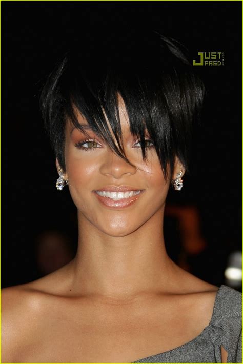 Rihanna Has Super Short Hair Photo Rihanna Pictures Just Jared