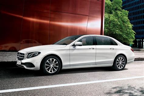 Browse through the different mercedes benz e class sedan's in india. 2017 Mercedes-Benz E-Class Long Wheelbase launched in ...