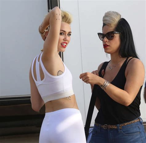 Miley Cyrus We Cant Stop Music Video Set In Los Angeles 21 Gotceleb