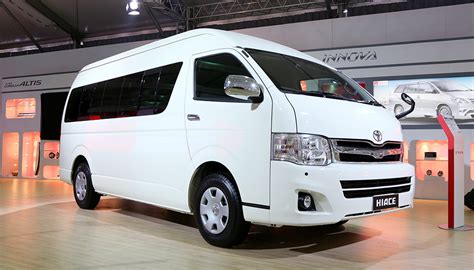 Reportedly, toyota unveiled hiace in india once again after the delhi auto expo. Toyota HiAce 10-seater van (CBU) coming to India this year