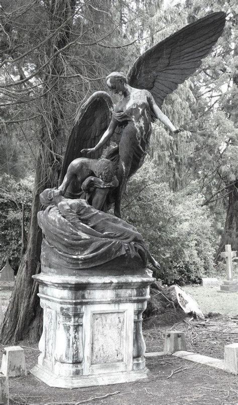 What An Amazing Statue This Is Just Stunning Cemetery Angels