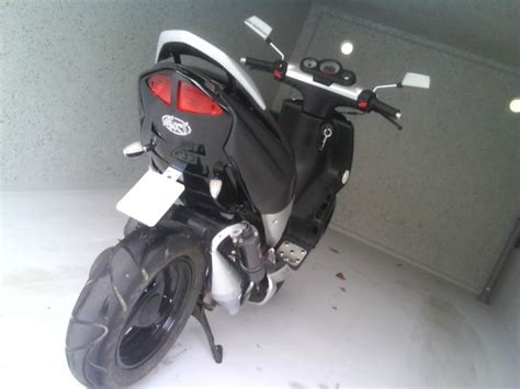 Mtkt rear undertray mudgaurd for peugeot speedfight 2 mopeds. Durchgang über Hinterrad MTKT (für Originalrücklicht ...