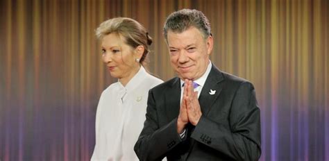 The colombian president, juan manuel santos, has won the nobel peace prize for his work on a peace deal that was voted down in a referendum this santos said on friday: Juan Manuel Santos, galardonado con el Premio Nobel de la Paz
