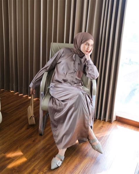 Manis Dan Stylish 6 Outfit Hijab Untuk Buka Puasa Ala Influencer Cantik