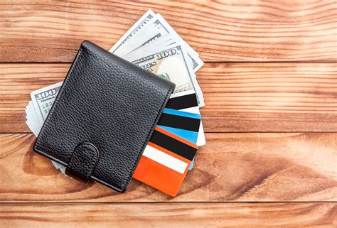 Looking for information about your search? A Brief Guide to the Cash Advance Fee - Credit Cards Mojo