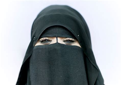 Pin By Alin Ajel On Gorgeous Niqab Indian Eye Makeup Arab Beauty Salalah