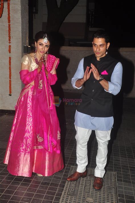 soha ali khan and kunal khemu s wedding reception in mumbai on 25th jan 2015 soha ali khan