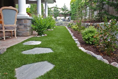 Man Made Grass What Are Benefits Of Putting In Artificial Grass
