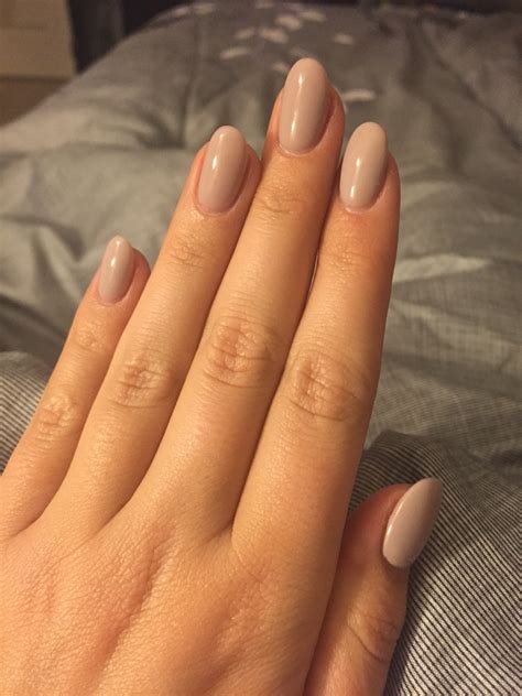 How to Pick Best Nail Shape for Fingers- 9 Different Nail Shapes Guide