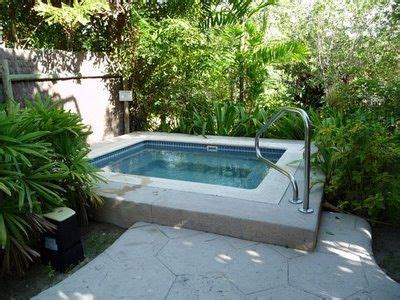 Above ground, pool ideas could be a great inspiration to any homeowner, especially in warm climates. diy plunge pools | diy plunge pool T1Q3OHcA | Pool hot tub ...