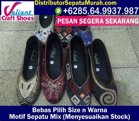 Silakan kunjungi tempat produksi half wig yaitu rambut palsu (lurus / ikal bergelombang) dengan bentuk setengah kepala jadi dasar kopnya. Pabrik Sepatu Purwokerto / Agen Sepatu Sekolah Murah Telp ...