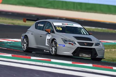 El Cupra León Competición vuelve al podio en Italia con Salvatore
